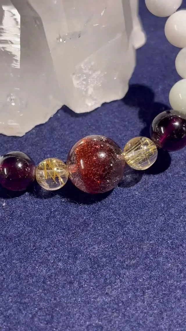 今回のブレスレットのテーマは