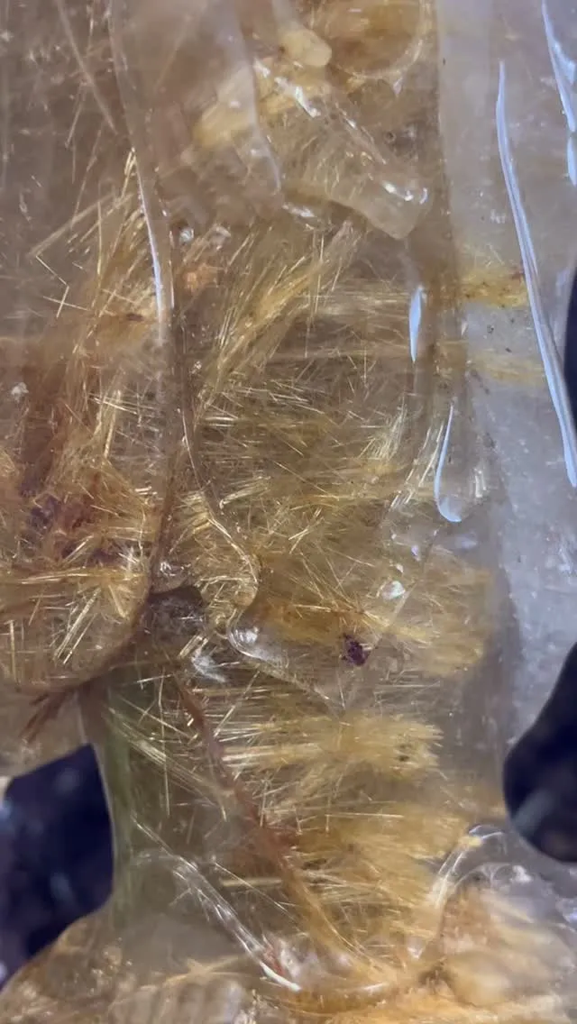 ルチルクォーツの観音様…