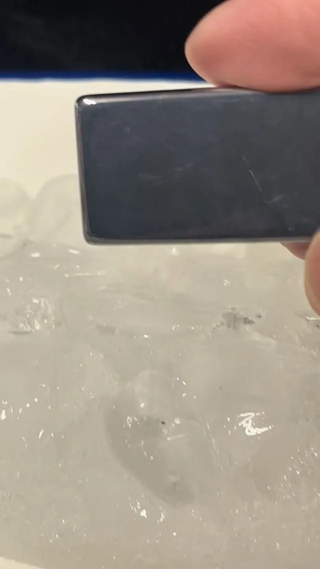 テラヘルツこうせの特性を検証してみました。